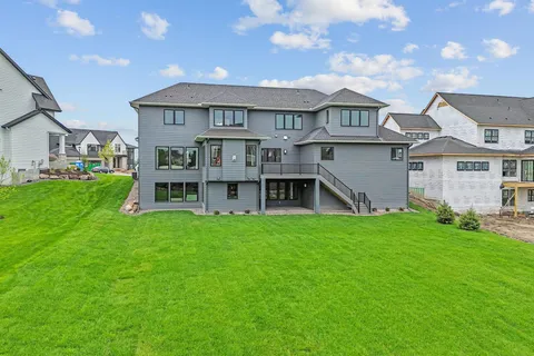 $2,700,000 | 16404 47th Place North, Plymouth, MN 55446