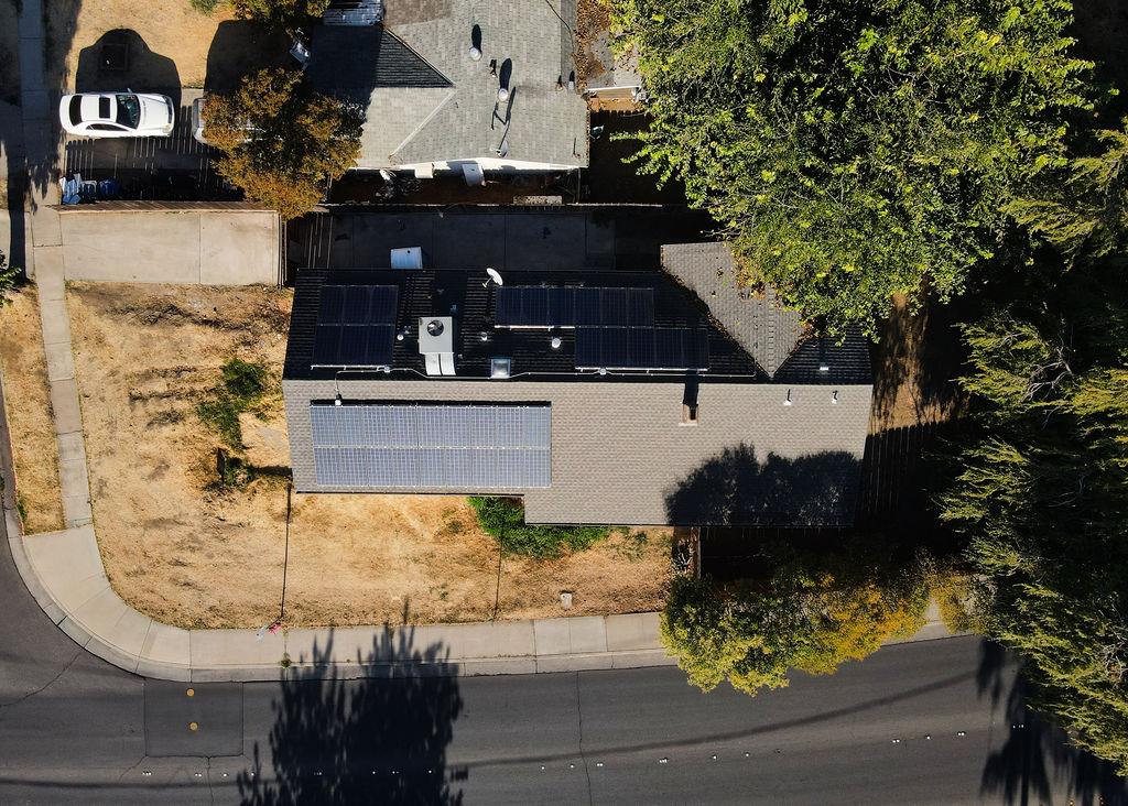 2525 R Street Merced, CA 95340 - Photo 3 of 12