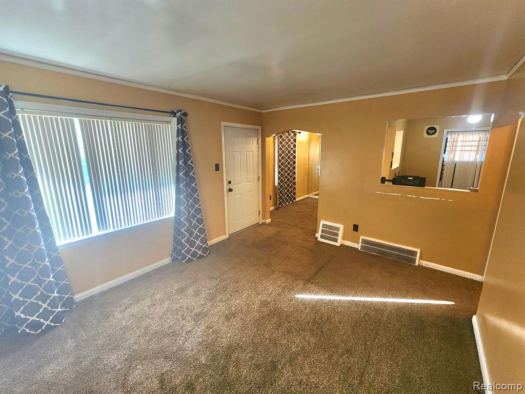 12750 Riad Street Detroit, MI 48224 - Photo 4 of 21