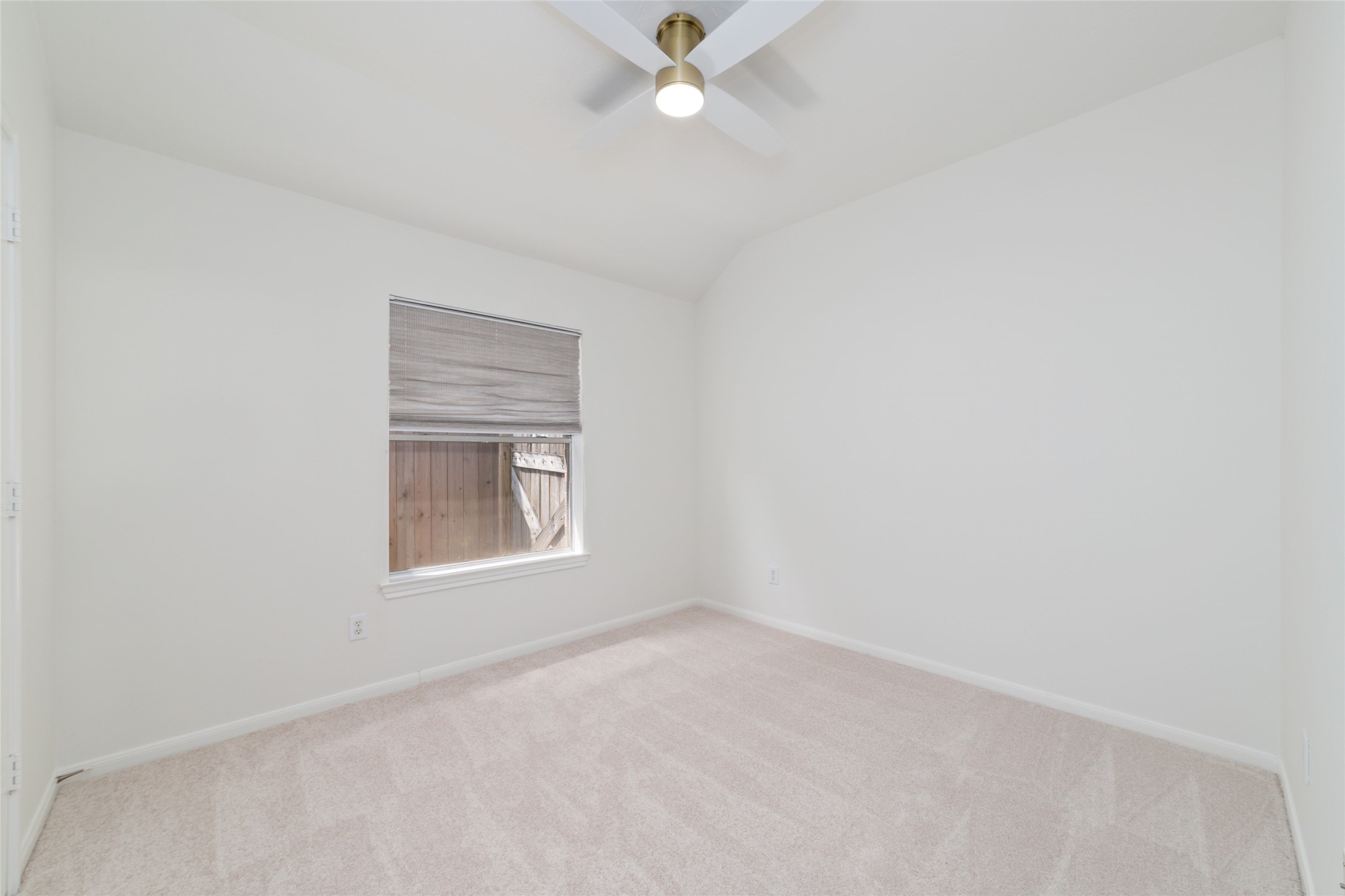 2014 Mabry Mill Road Houston, TX 77062 - Photo 9 of 27