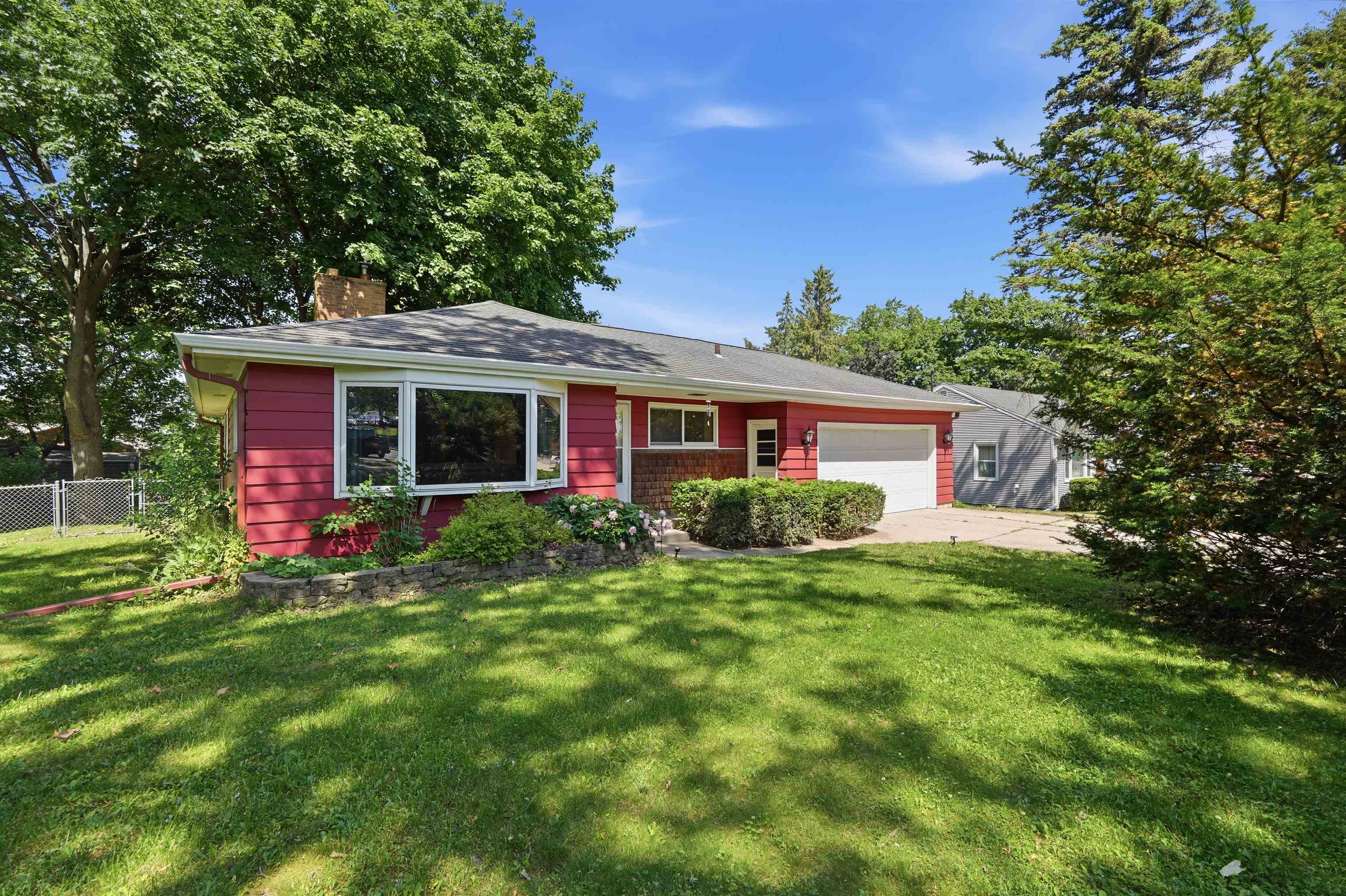 549 North Main Street Cottage Grove, WI 53527 - Photo 8 of 47
