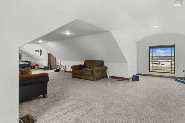 $999,999 | N5302 Crossman Road, Lake Mills, WI 53551