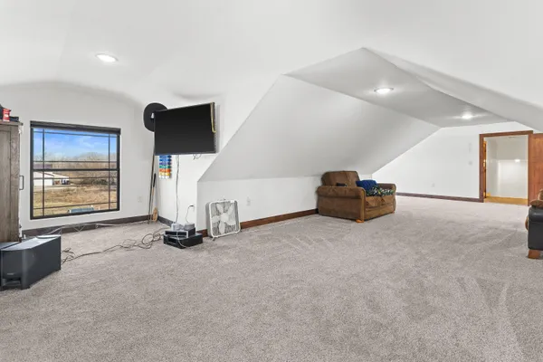 $999,999 | N5302 Crossman Road, Lake Mills, WI 53551