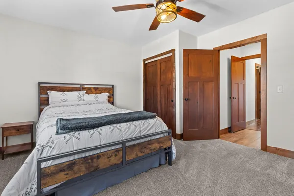 $999,999 | N5302 Crossman Road, Lake Mills, WI 53551