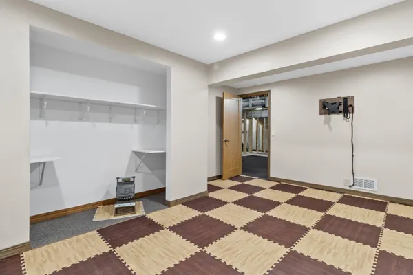 $999,999 | N5302 Crossman Road, Lake Mills, WI 53551