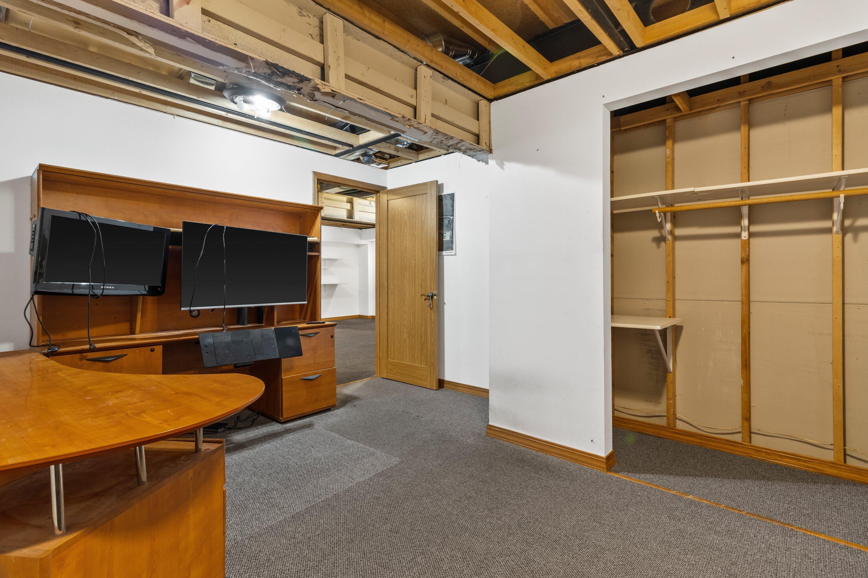 N5302 Crossman Road Lake Mills, WI 53551 - Photo 41 of 71 IMG_4536