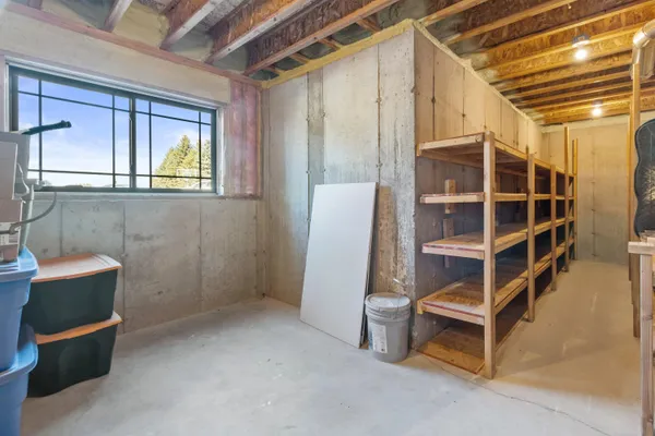 $999,999 | N5302 Crossman Road, Lake Mills, WI 53551