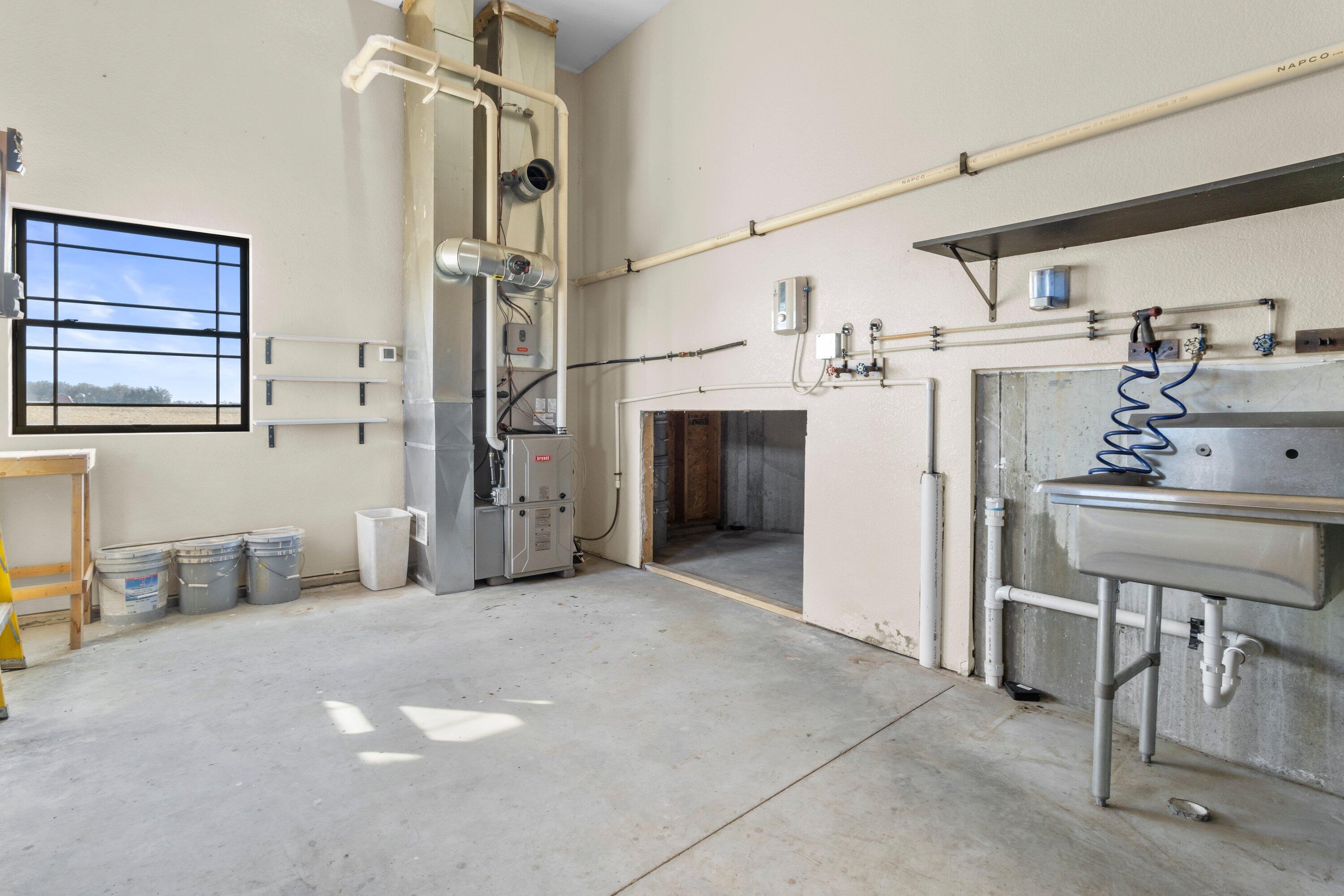 N5302 Crossman Road Lake Mills, WI 53551 - Photo 70 of 71 IMG_4593 (1)