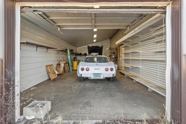 $999,999 | N5302 Crossman Road, Lake Mills, WI 53551