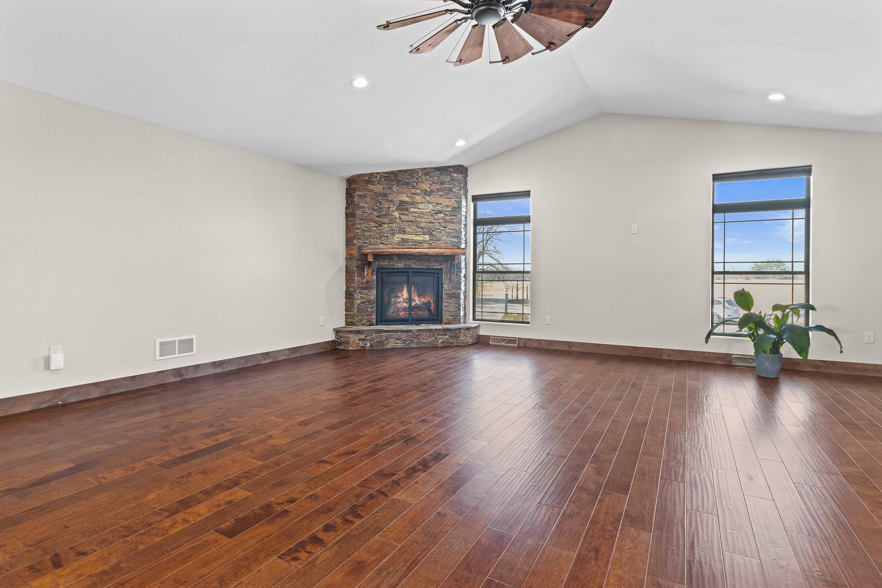 N5302 Crossman Road Lake Mills, WI 53551 - Photo 8 of 71 IMG_4488