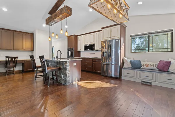 $999,999 | N5302 Crossman Road, Lake Mills, WI 53551