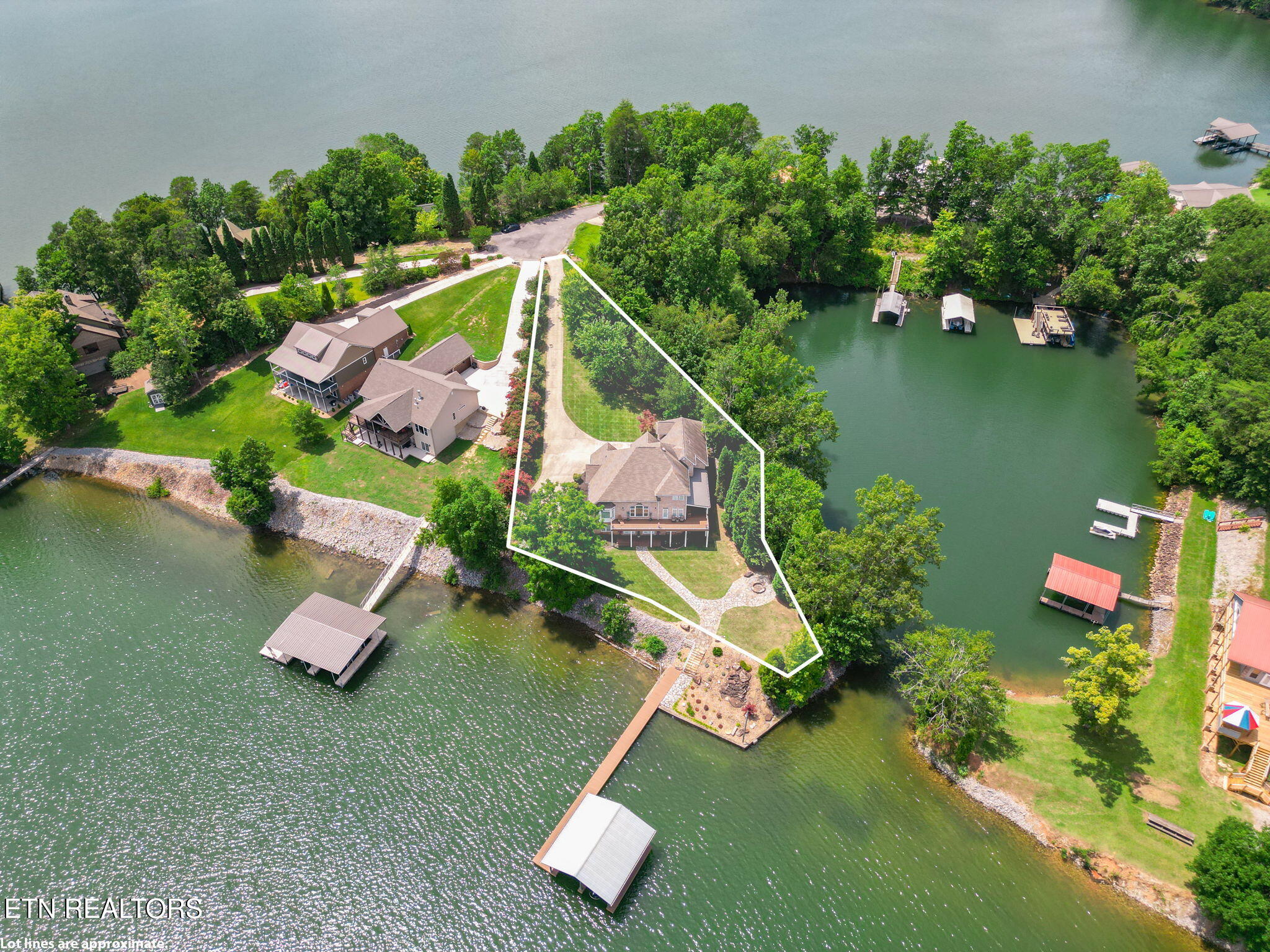 231 Holiday Point Drive Spring City, TN 37381 - Photo 3 of 60 74-web-or-mls-074--FULL