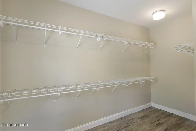 $1,950,000 | 231 Holiday Point Drive, Spring City, TN 37381