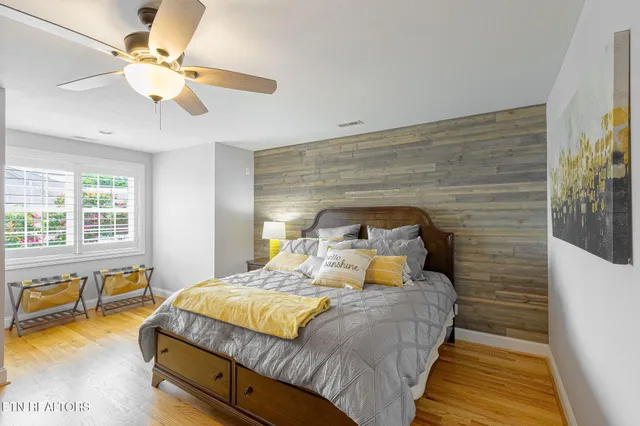 $1,950,000 | 231 Holiday Point Drive, Spring City, TN 37381