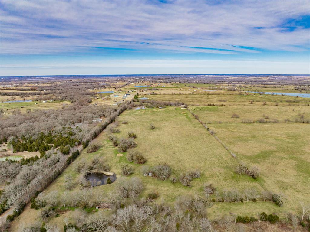 352 Rs County Road 1605 Point, TX 75472 - Photo 12 of 37