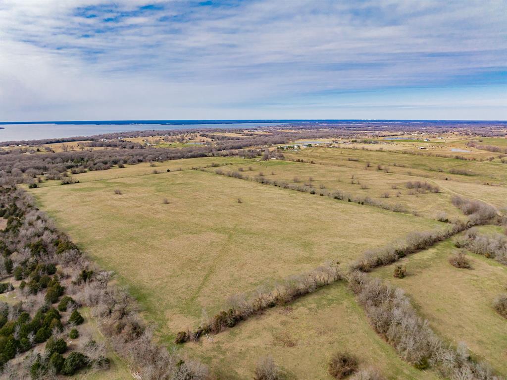352 Rs County Road 1605 Point, TX 75472 - Photo 15 of 37