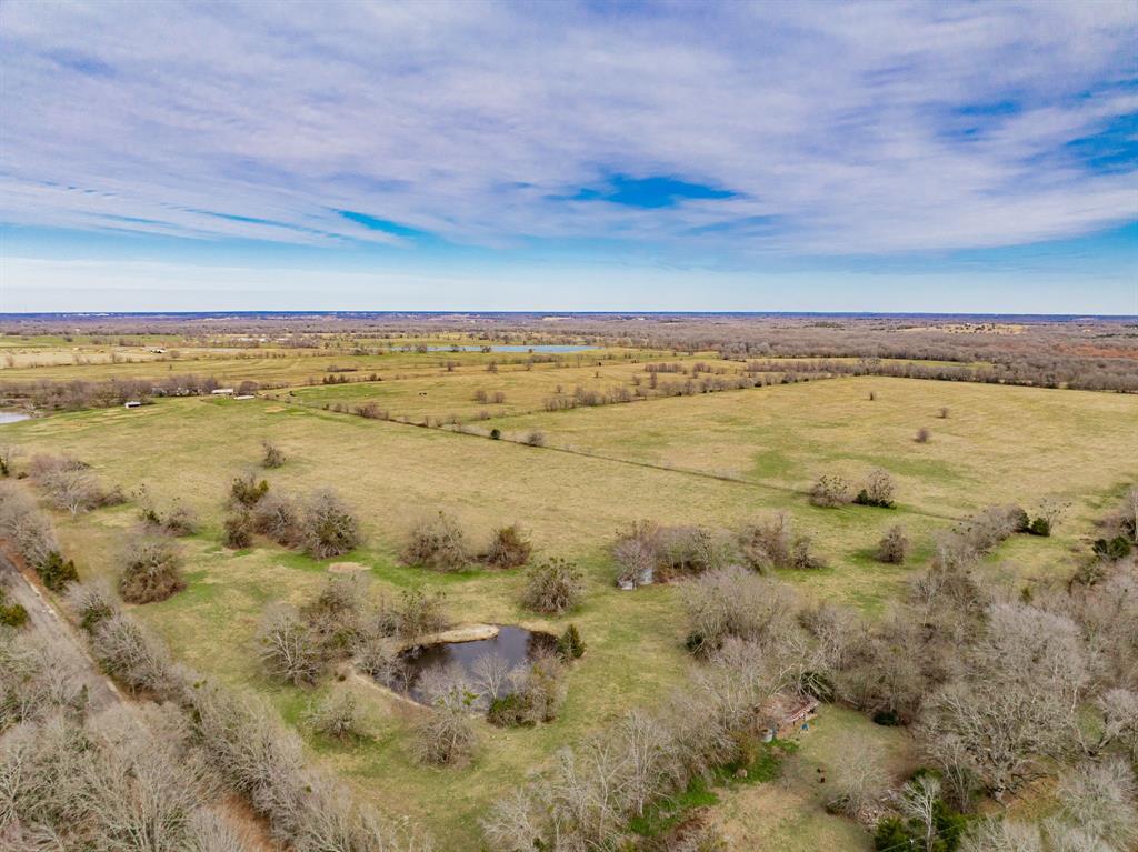 352 Rs County Road 1605 Point, TX 75472 - Photo 28 of 37