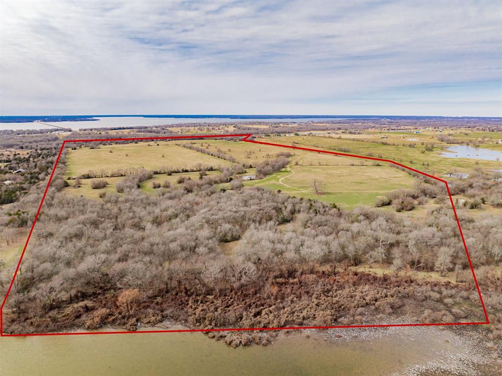 352 Rs County Road 1605 Point, TX 75472 - Photo 3 of 37 Lines are approximate