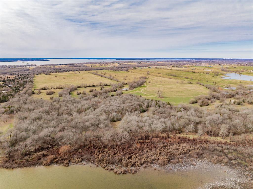 352 Rs County Road 1605 Point, TX 75472 - Photo 4 of 37