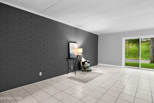 $225,000 | 467 Canberra Drive, Unit B103, Knoxville, TN 37923