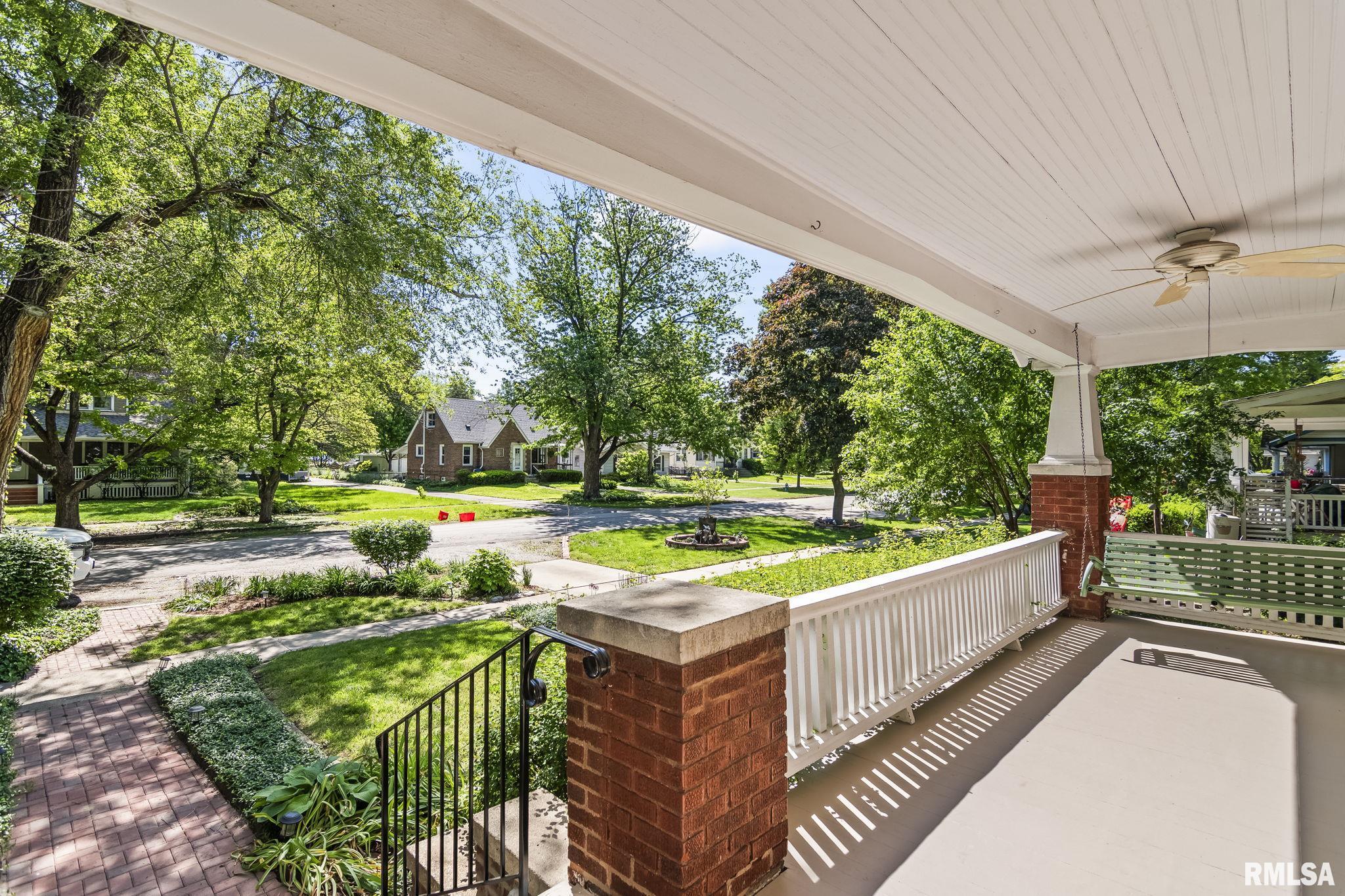 1807 South Park Avenue Springfield, IL 62704 - Photo 4 of 36