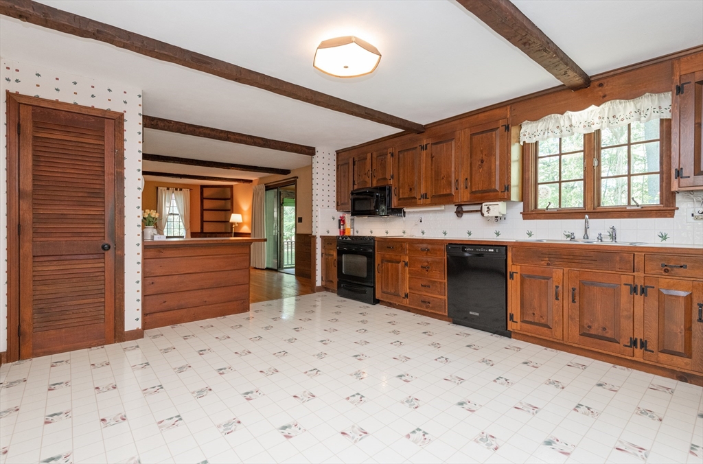 431 Linebrook Road Ipswich, MA 01938 - Photo 14 of 39