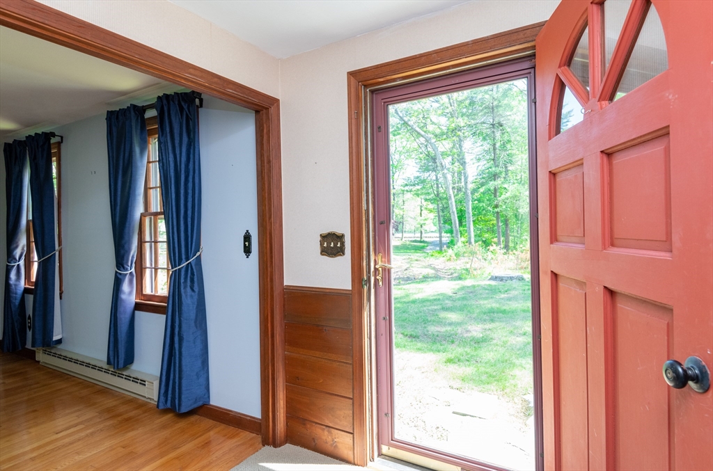 431 Linebrook Road Ipswich, MA 01938 - Photo 5 of 39