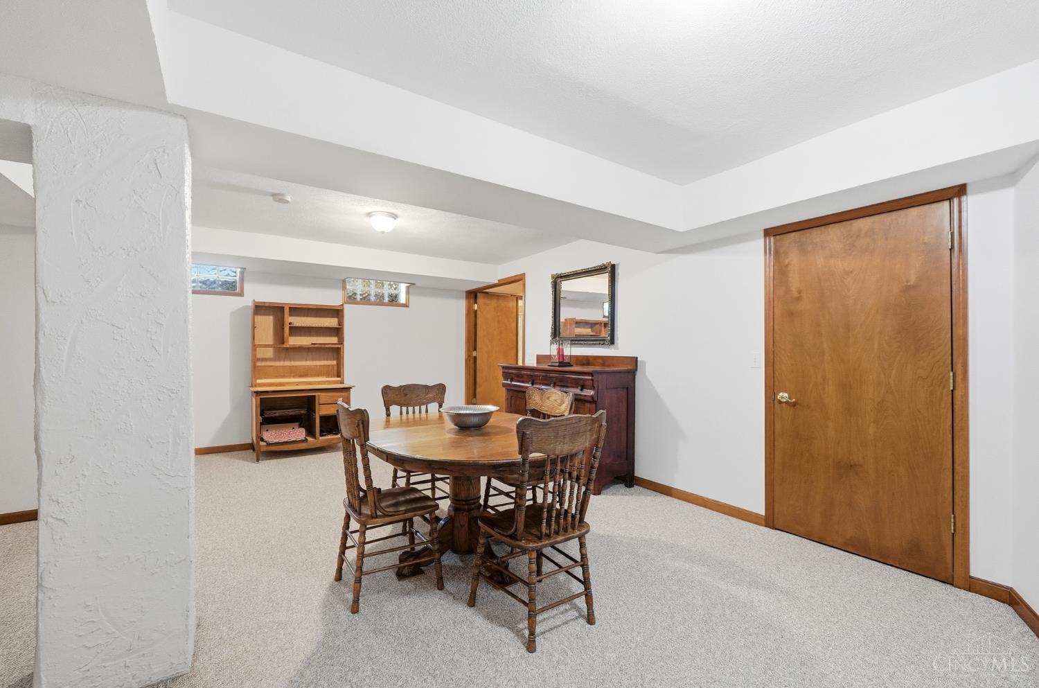 6596 Springdale Road Cincinnati, OH 45247 - Photo 34 of 81