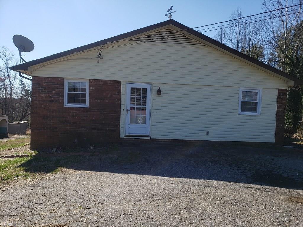 4778 Mountain View Road Hays, NC 28635 - Photo 4 of 30 Gallery Image 4