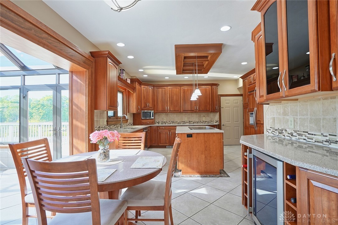 2284 Briggs Road Centerville, OH 45459 - Photo 44 of 93