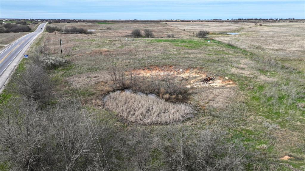 81 East Rc Road Bowie, TX 76230 - Photo 8 of 11