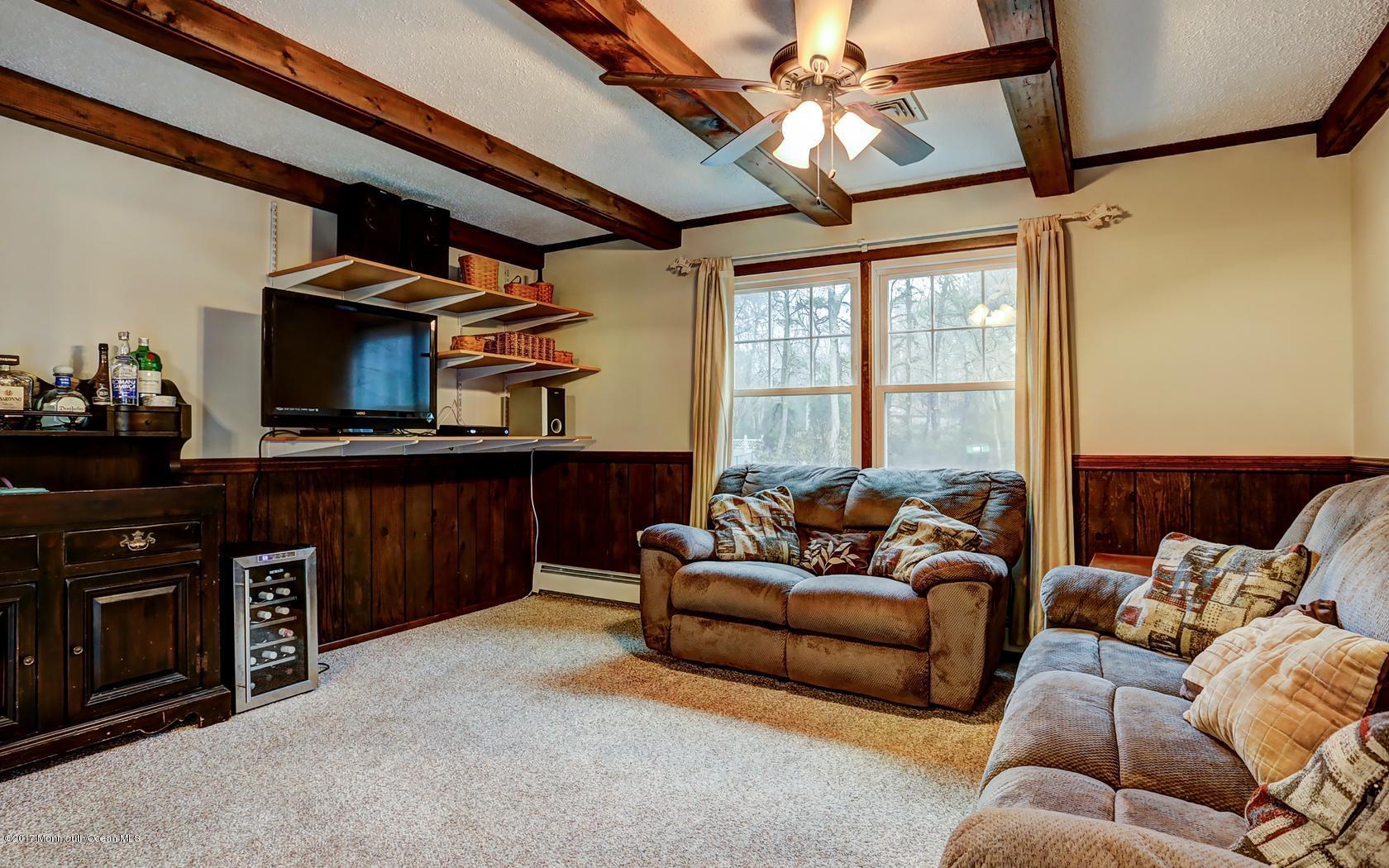 36 Hopkins Road New Egypt, NJ 08533 - Photo 13 of 20 Living Room