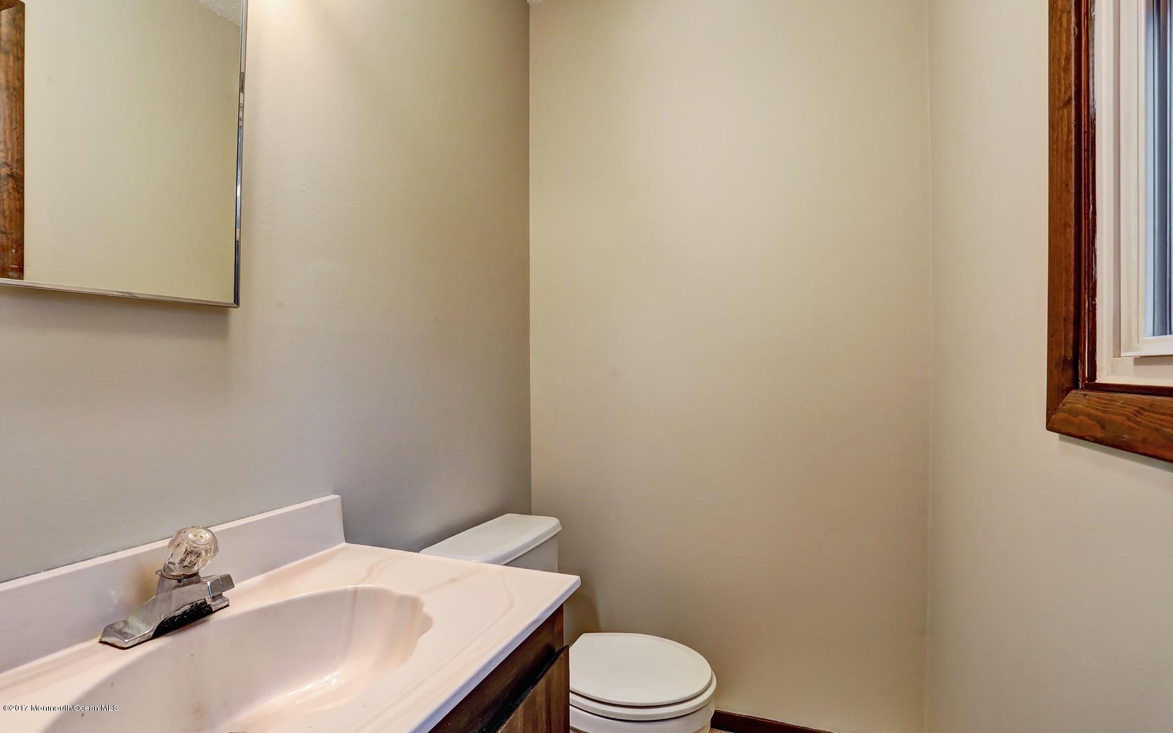 36 Hopkins Road New Egypt, NJ 08533 - Photo 16 of 20 Half Bathroom