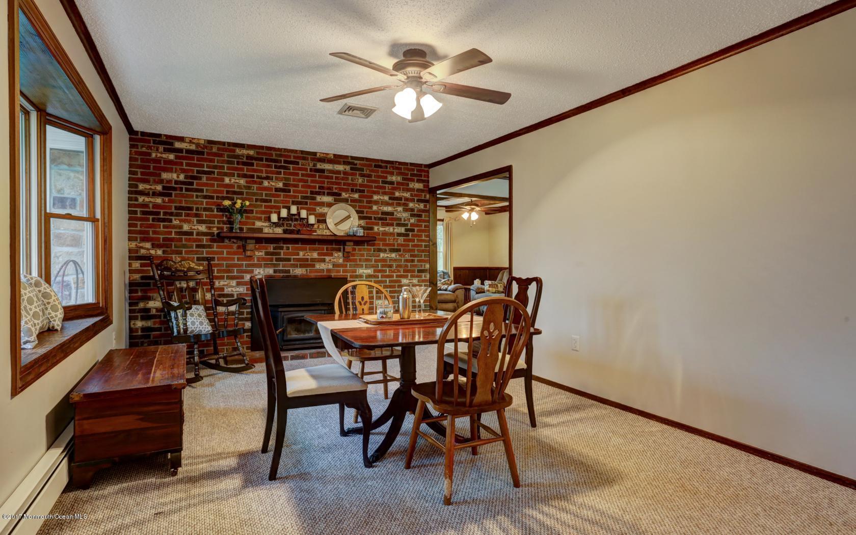 36 Hopkins Road New Egypt, NJ 08533 - Photo 5 of 20 Dining