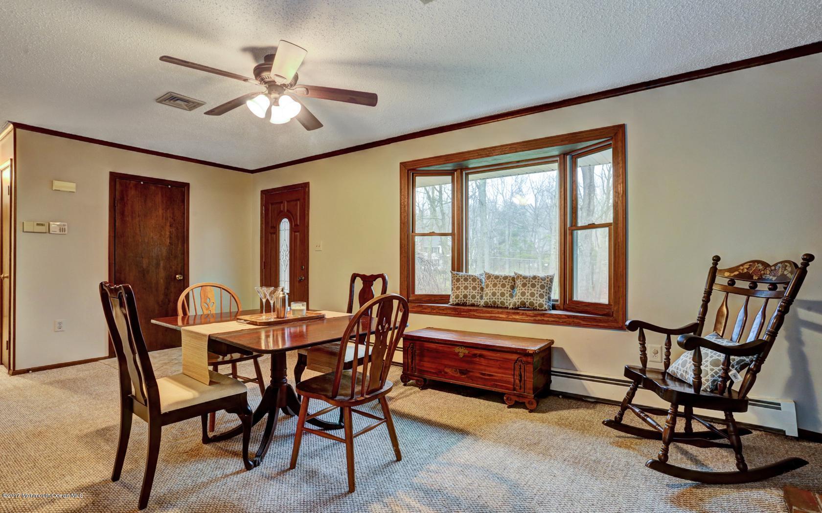 36 Hopkins Road New Egypt, NJ 08533 - Photo 7 of 20 Dining
