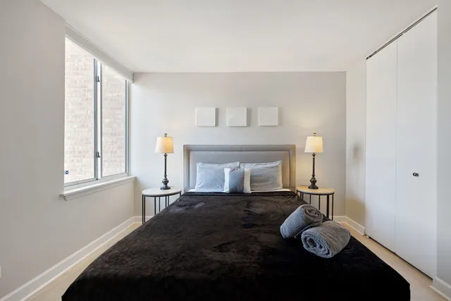 $3,000 | 6000 East Lake Drive, Unit 1D, Lisle, IL 60532