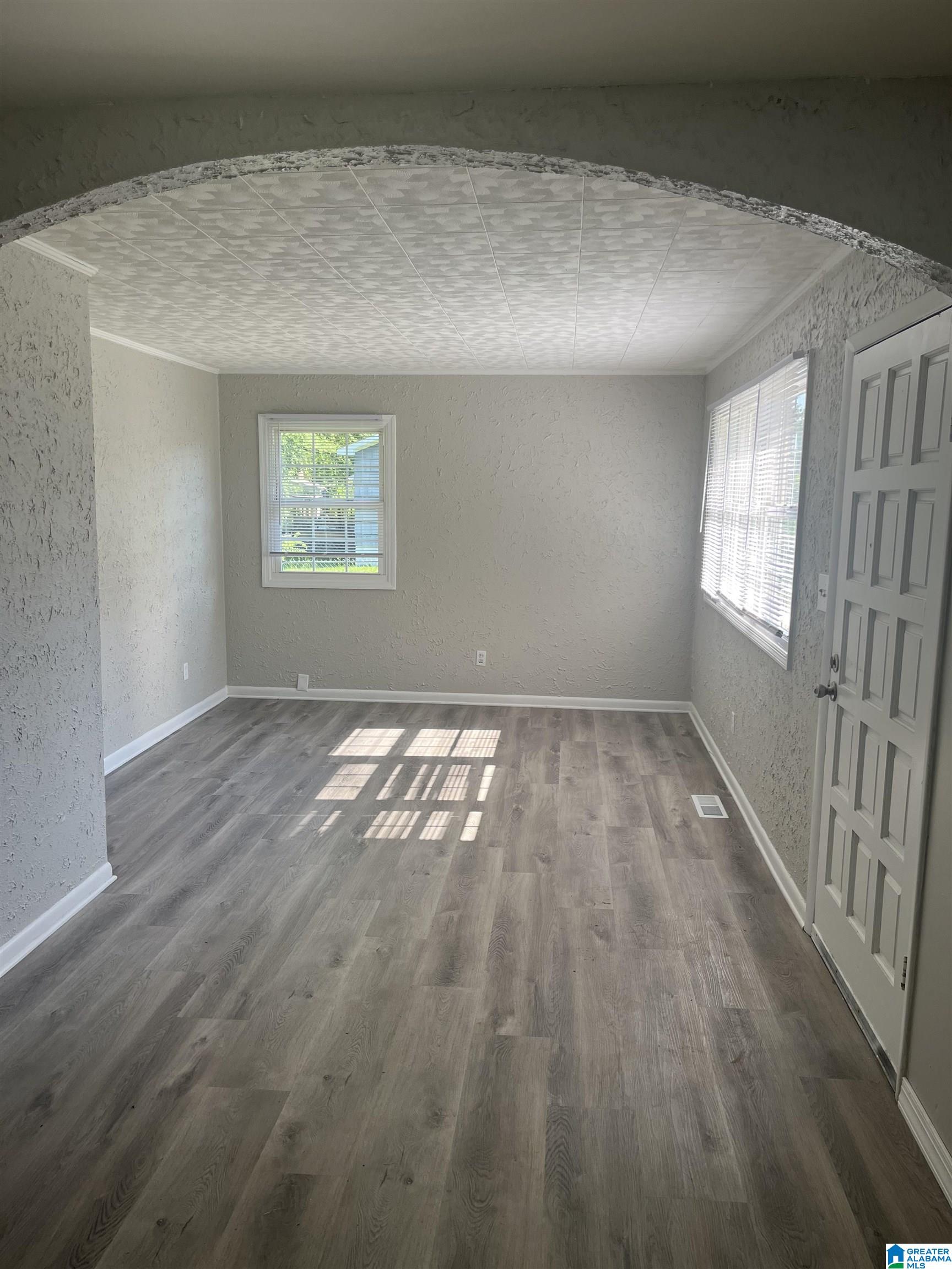 1624 16th Way Southwest Birmingham, AL 35211 - Photo 2 of 26