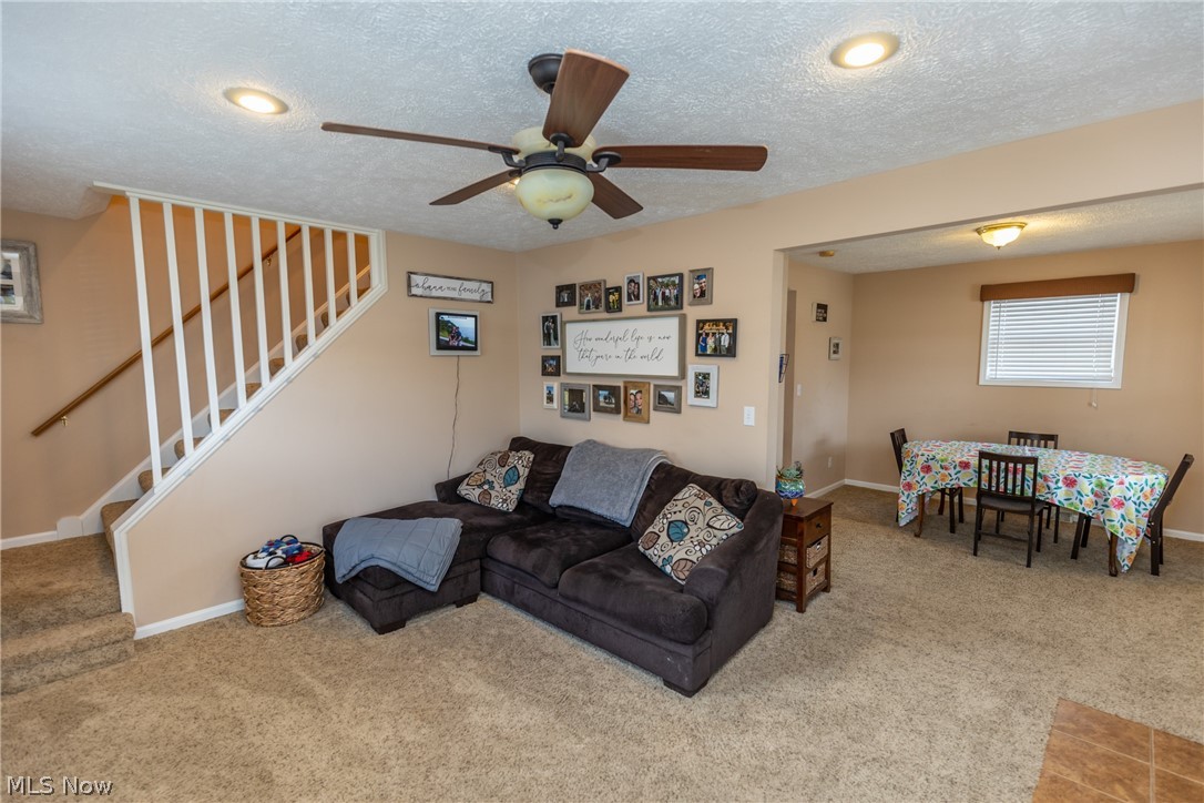 5978 Maplewood Road Cleveland, OH 44124 - Photo 4 of 34 Gallery Image 4