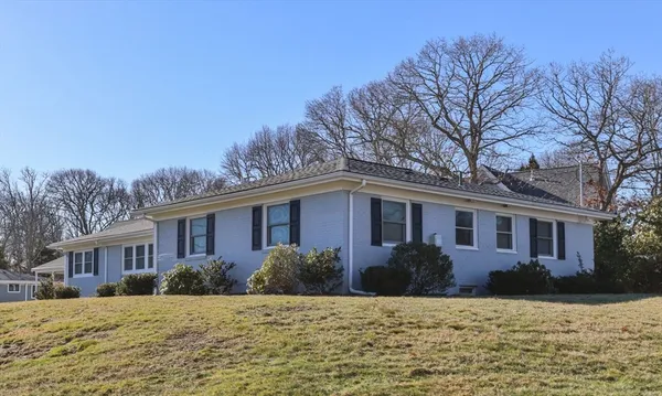 $1,599,000 | 108 Lucerne Avenue, Falmouth, MA 02540