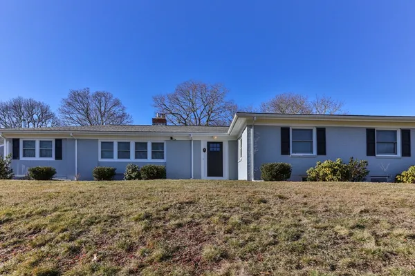 $1,599,000 | 108 Lucerne Avenue, Falmouth, MA 02540