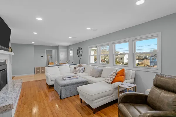 $1,599,000 | 108 Lucerne Avenue, Falmouth, MA 02540