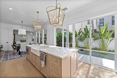 $2,100,000 | 321 12th Avenue Northeast, St. Petersburg, FL 33701