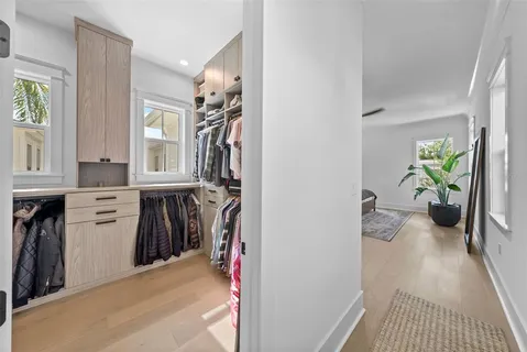 $2,100,000 | 321 12th Avenue Northeast, St. Petersburg, FL 33701