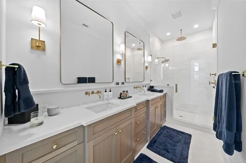 $2,100,000 | 321 12th Avenue Northeast, St. Petersburg, FL 33701