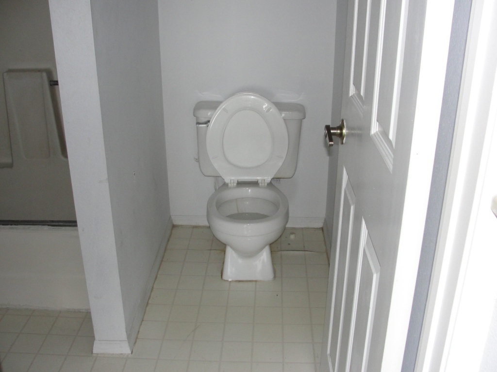 1645 West Baseline Road, Unit 2203 Mesa, AZ 85202 - Photo 4 of 7 Bathroom 2