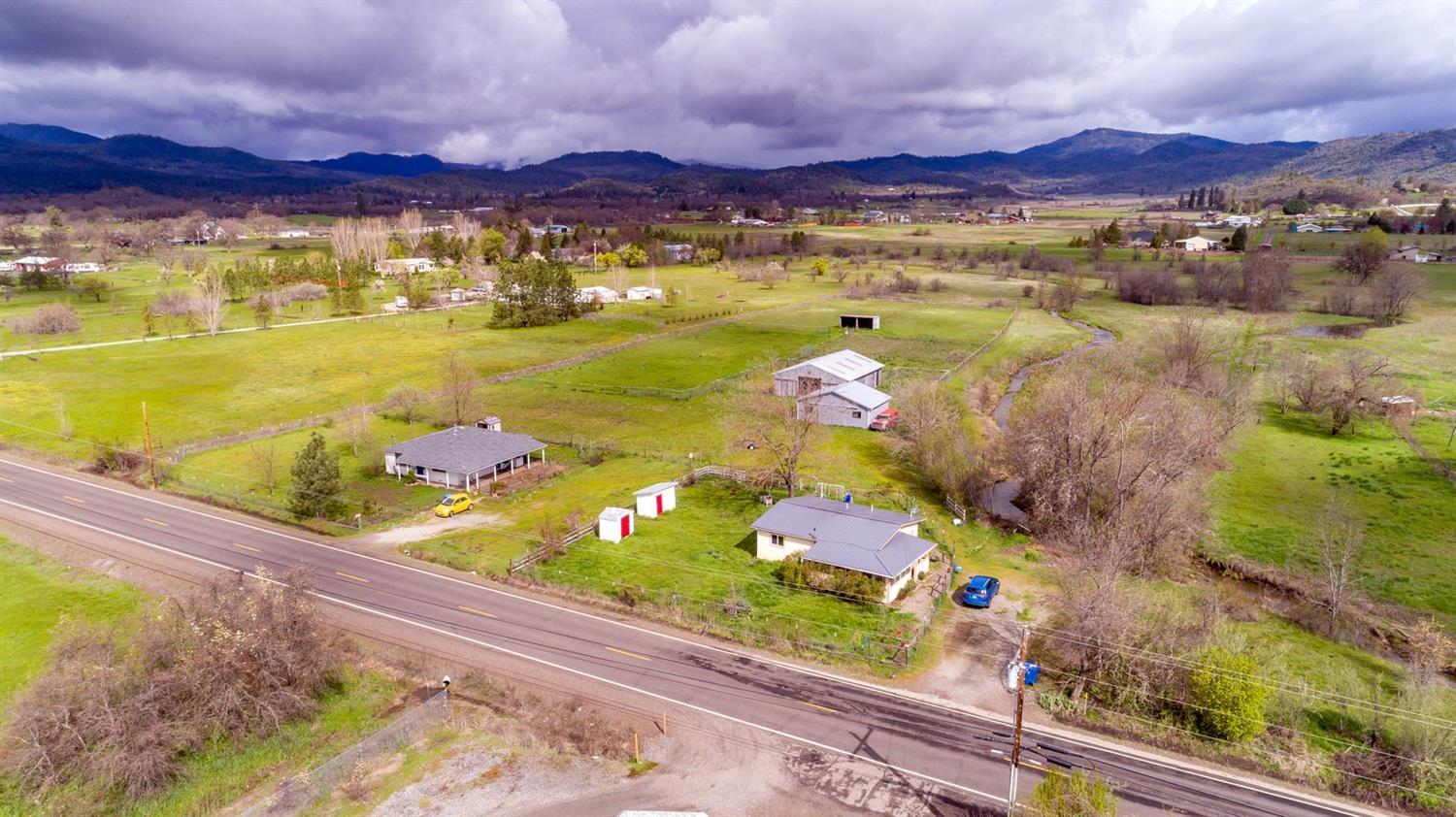 4178 Dodge Road White City, OR 97503 - Photo 31 of 35 a view of a city with an ocean