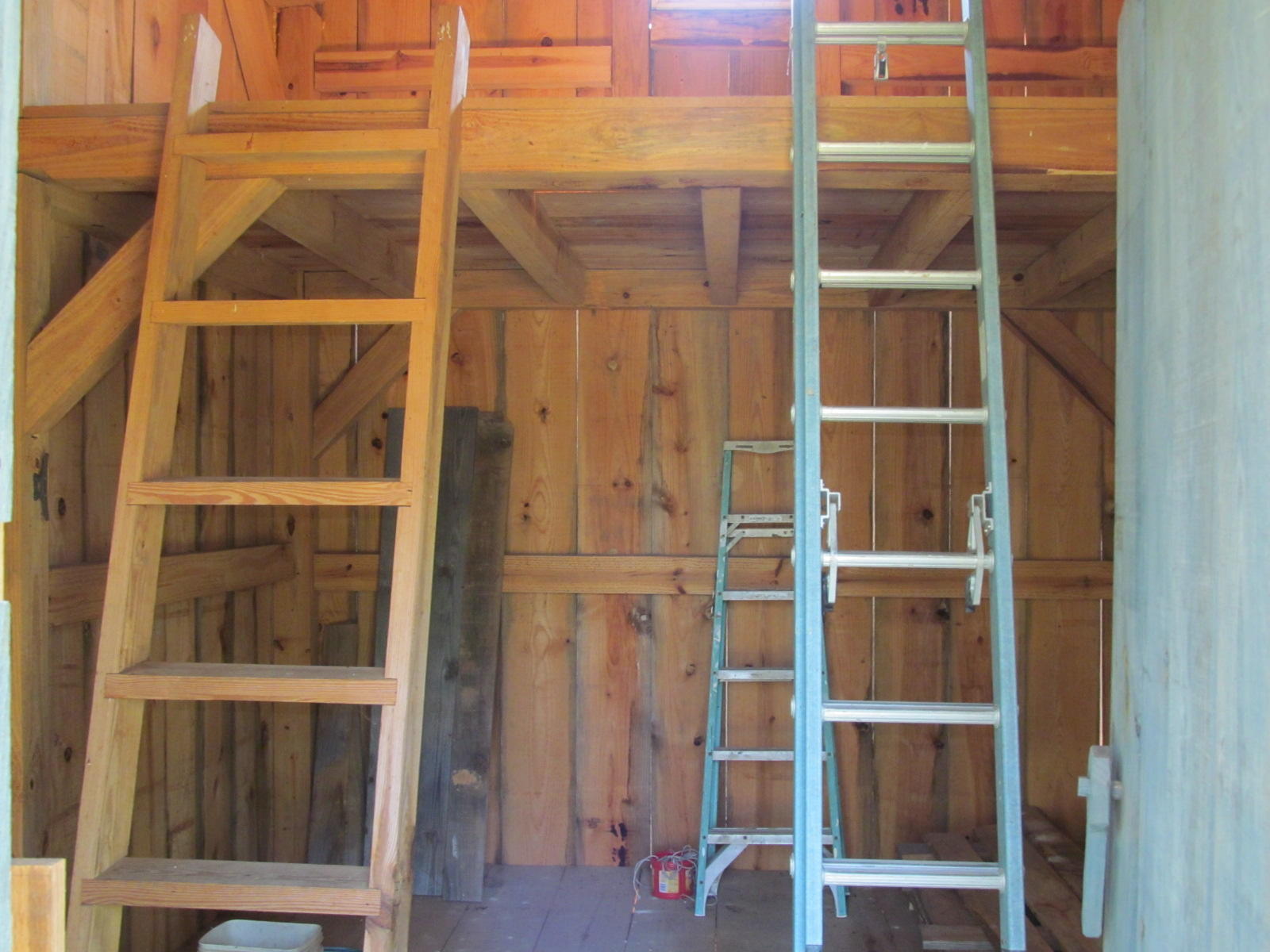 4.7-ac 4.7-ac Chapel Rd Road DeFuniak Springs, FL 32433 - Photo 10 of 15 Cabin pic inside