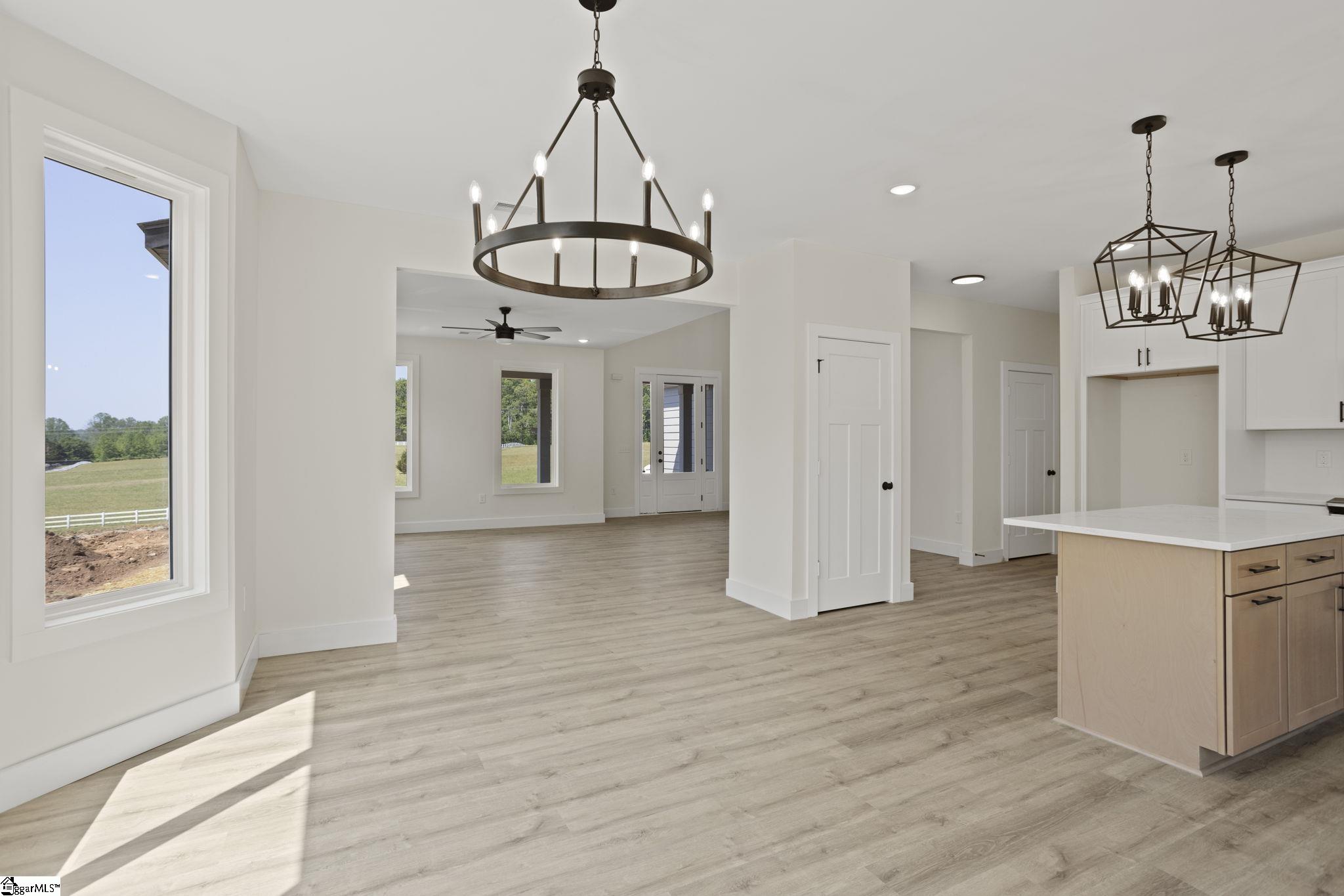 314 Shelton Road Travelers Rest, SC 29690 - Photo 7 of 31