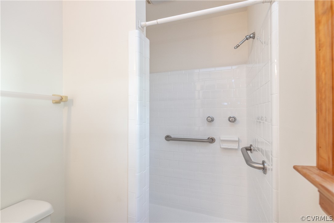 12320 Harrowgate Road Chester, VA 23831 - Photo 23 of 29 Gallery Image 23
