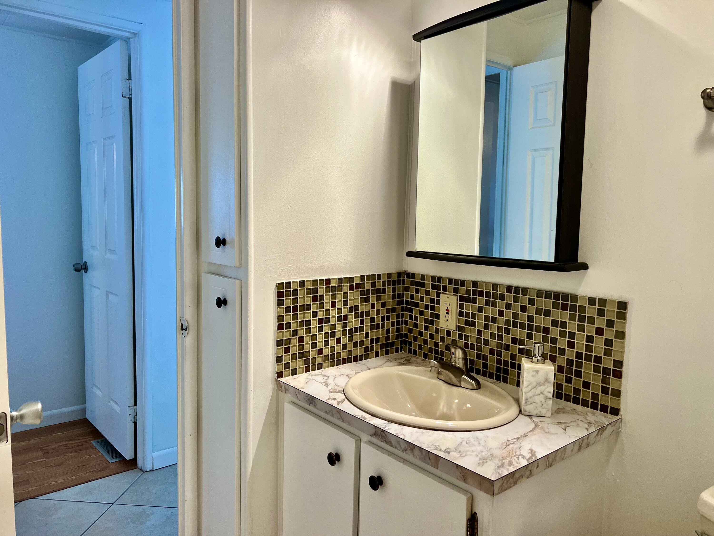 3225 South Street Hollywood, FL 33021 - Photo 37 of 53 IMG_8253